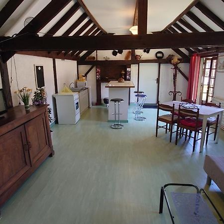 Le Marly'S Villa Wasigny Екстериор снимка