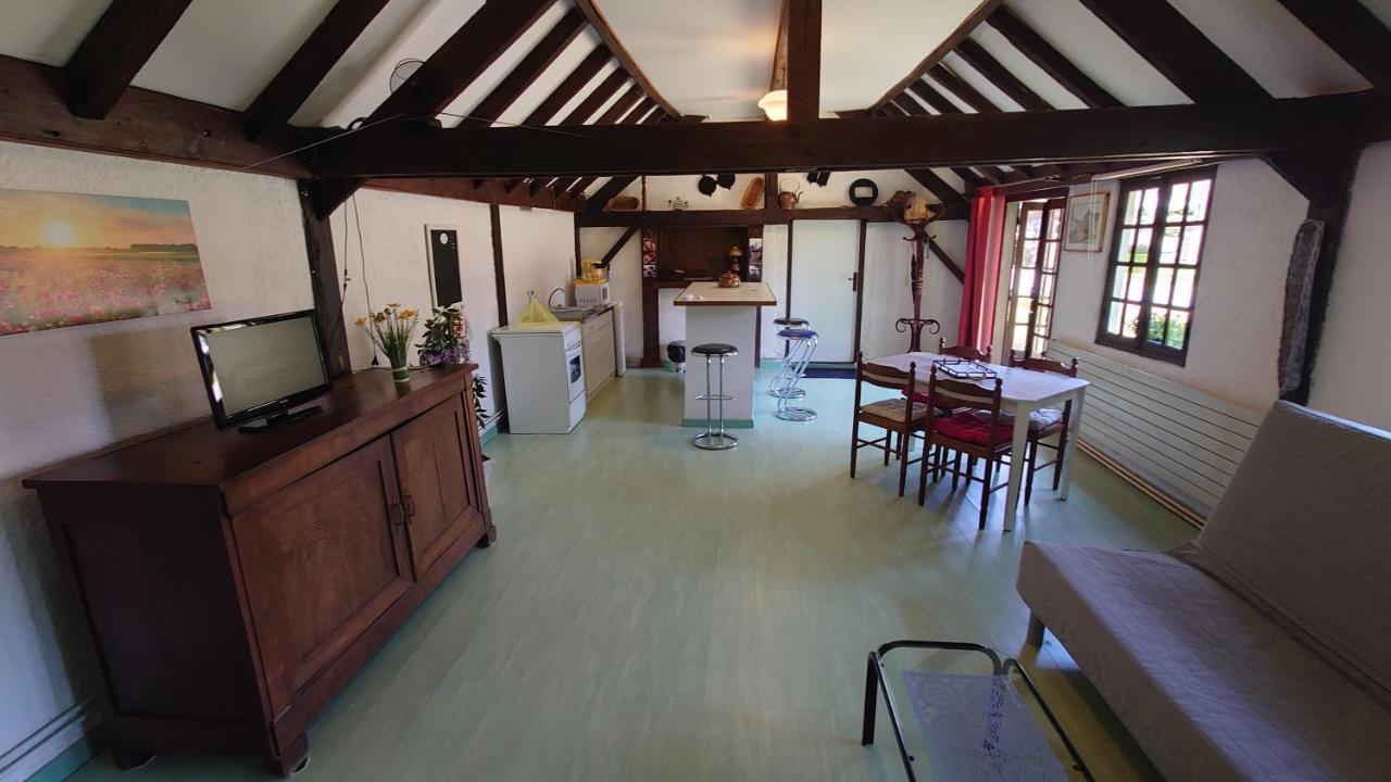 Le Marly'S Villa Wasigny Екстериор снимка