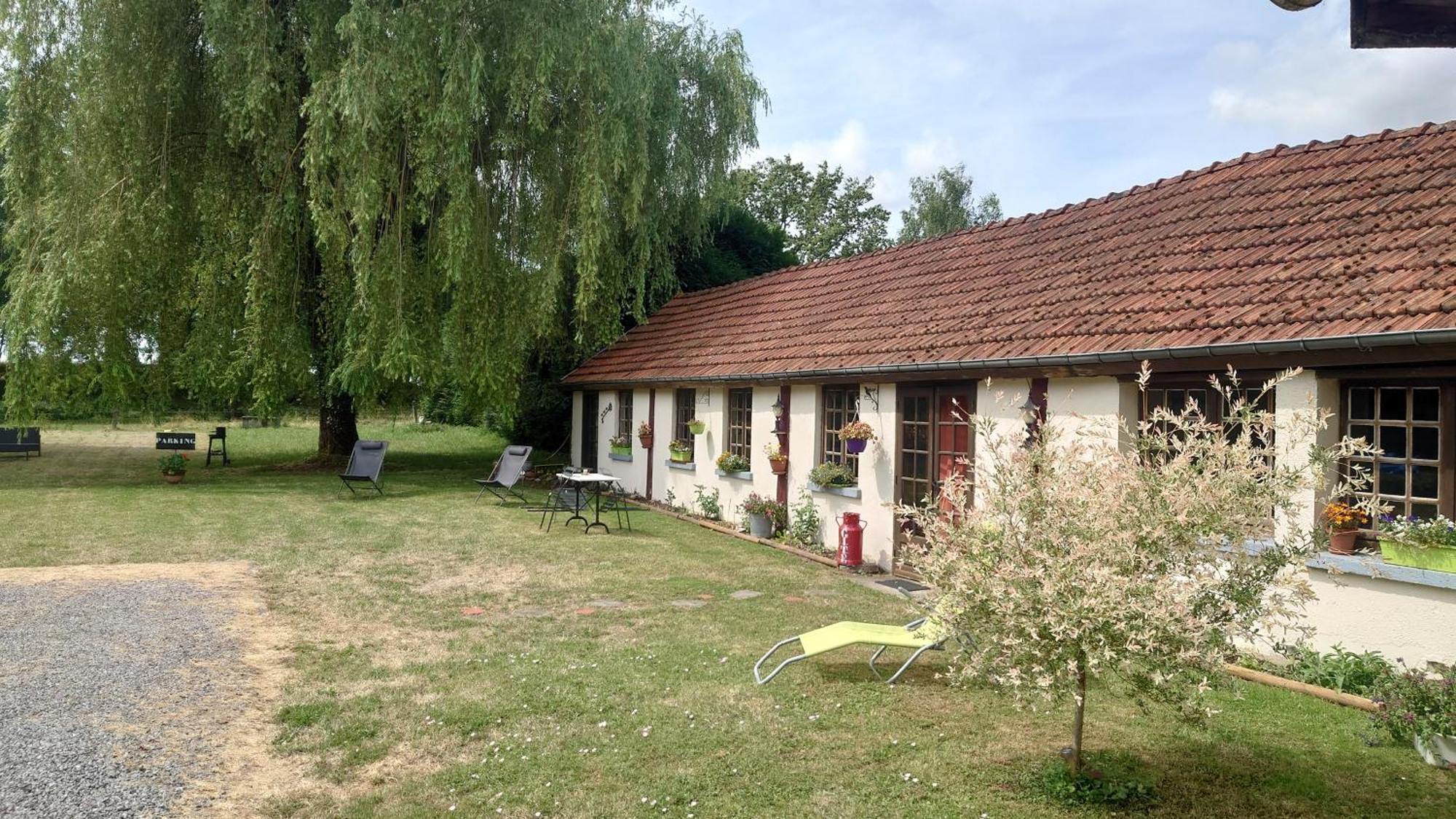 Le Marly'S Villa Wasigny Екстериор снимка