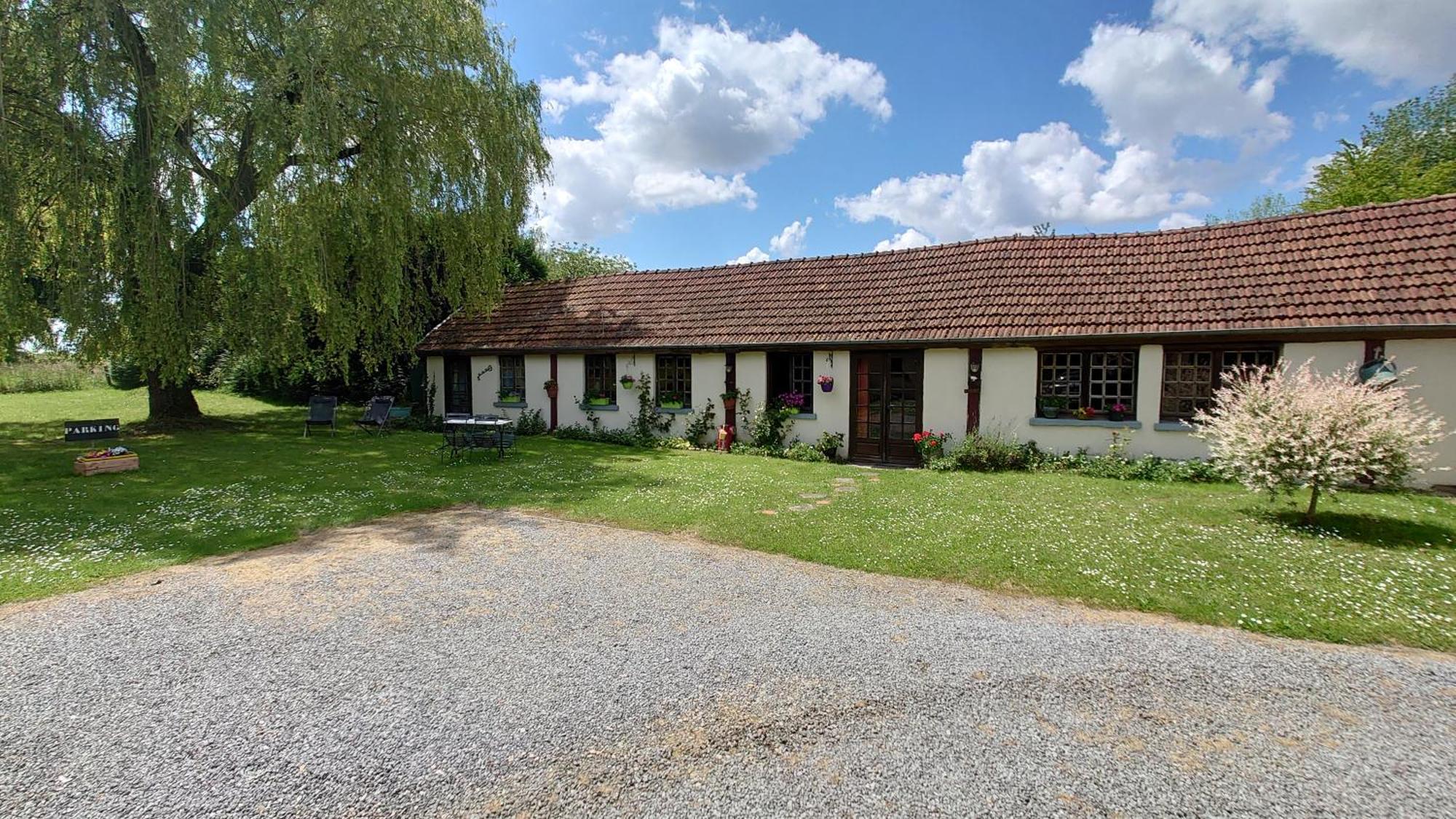 Le Marly'S Villa Wasigny Екстериор снимка